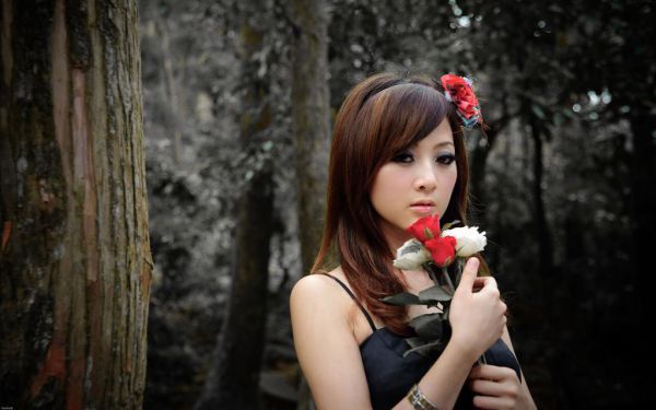 开局傻女，一不小心成为首富全文最新章节免费阅读