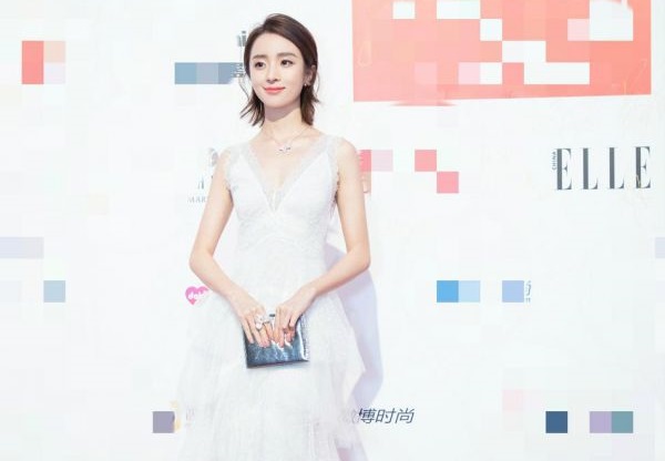 观察小蚂蚁日记200字