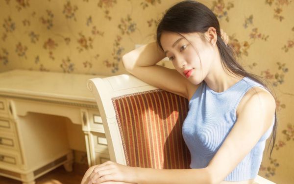 孩子出生当天，教授老公带回了初恋的18岁女儿全文最新章节免费阅读