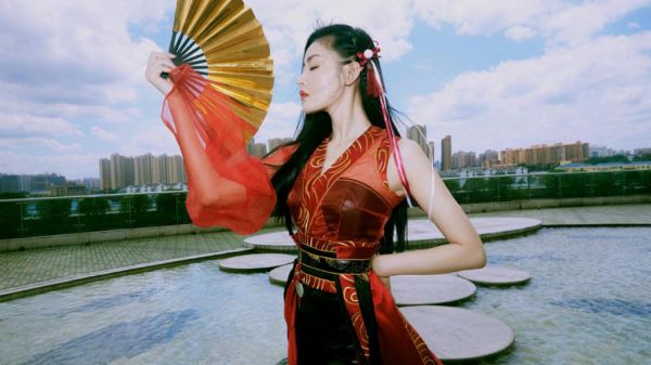 一年级日记100字：快乐的除夕