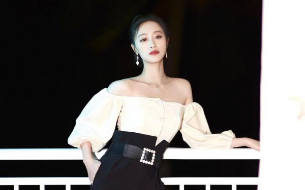 女人正能量励志的句子图片带字图片